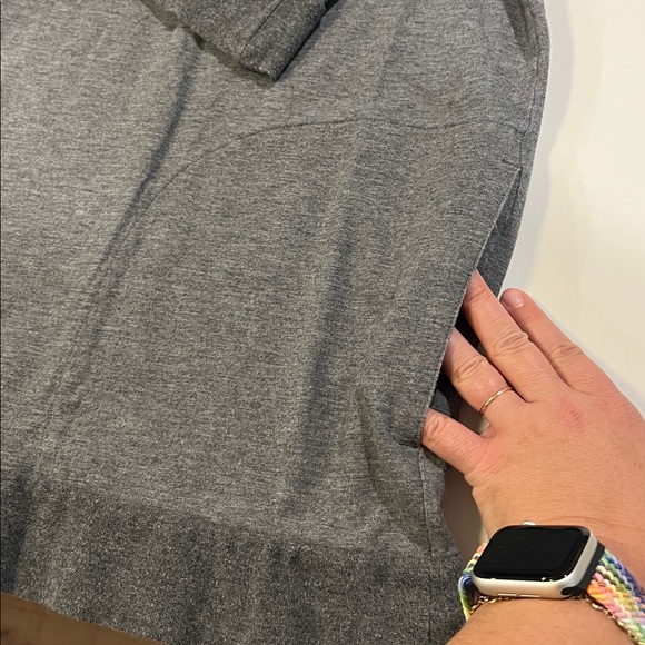 Travis Mathew Charcoal Zip-Up Sweater - 3/4‎ zip, golf sweatshirt - Picture 6 of 7